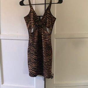 H&m tiger print dress